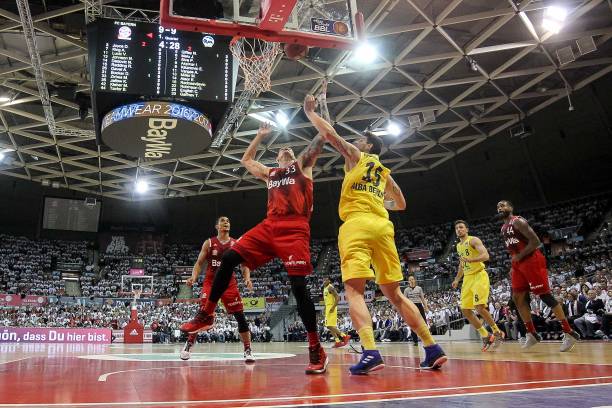 兰中场本纳 兰中场本纳